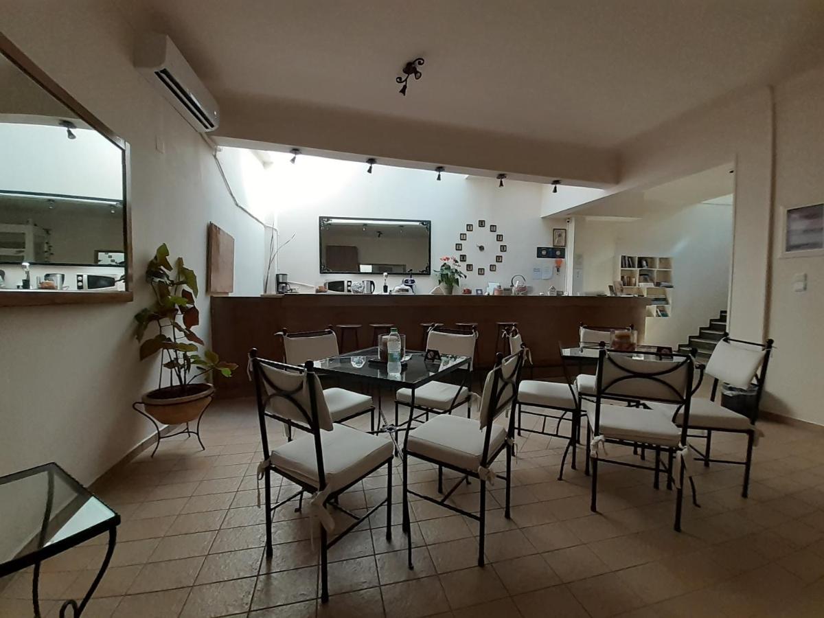 Central 9 Rooms Ермополи Екстериор снимка