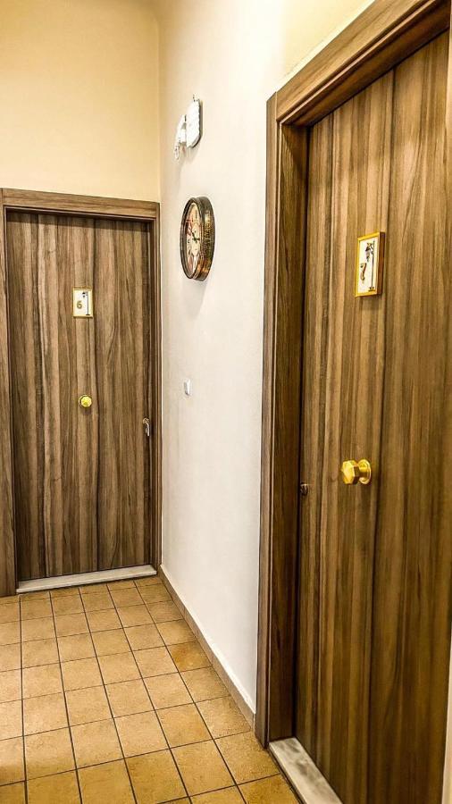 Central 9 Rooms Ермополи Екстериор снимка