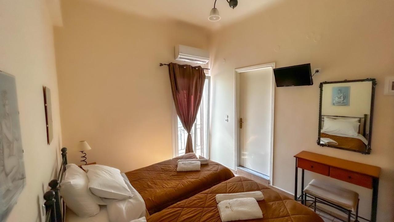 Central 9 Rooms Ермополи Екстериор снимка