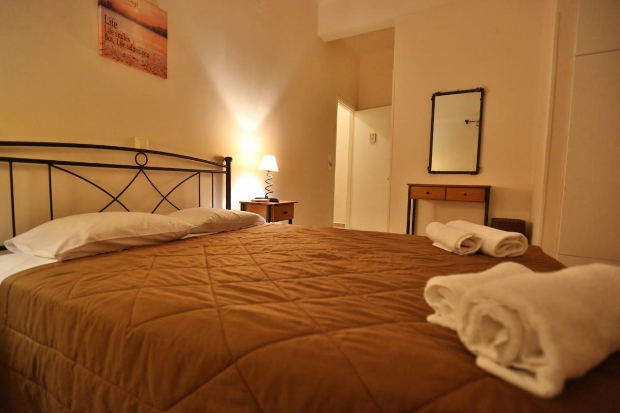 Central 9 Rooms Ермополи Екстериор снимка