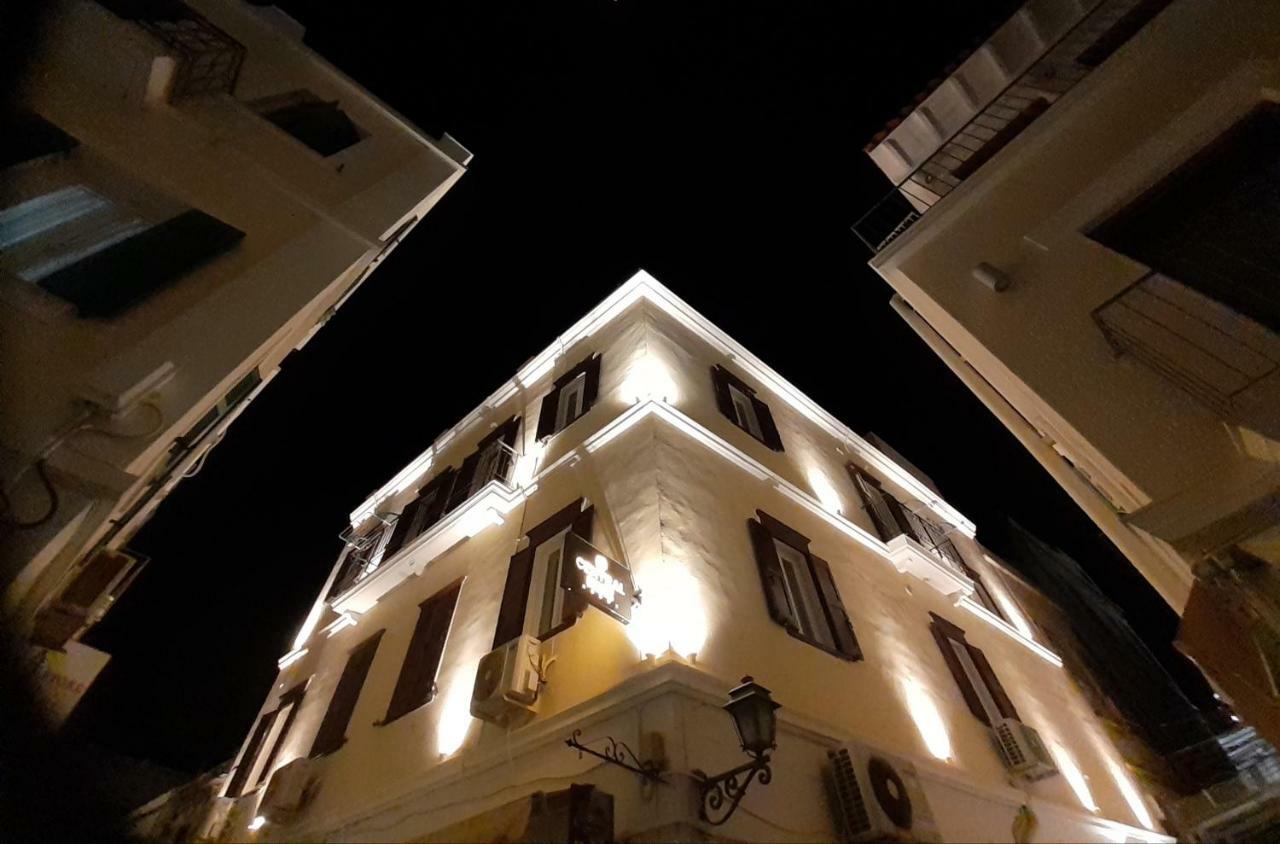 Central 9 Rooms Ермополи Екстериор снимка